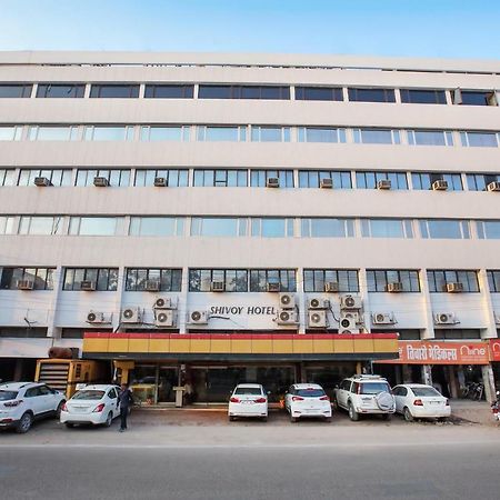 גורקפור Shivoy Hotel מראה חיצוני תמונה
