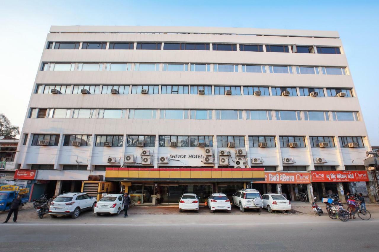 גורקפור Shivoy Hotel מראה חיצוני תמונה